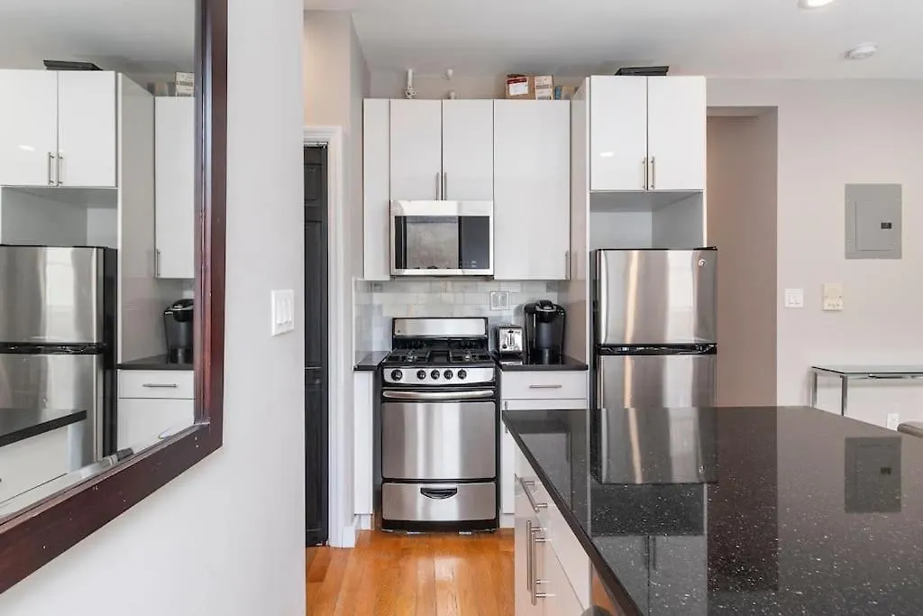 Renovated Lower Eastside 2Br Washer Dryer location